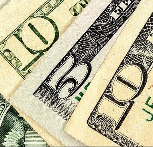 American Dollar graphic - mimimium wage topic for Rhode Island